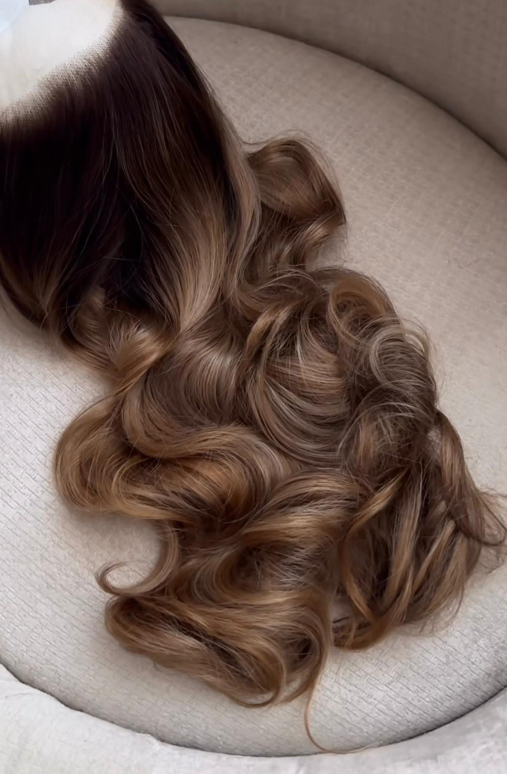 Rich Auntie Blonde Unit